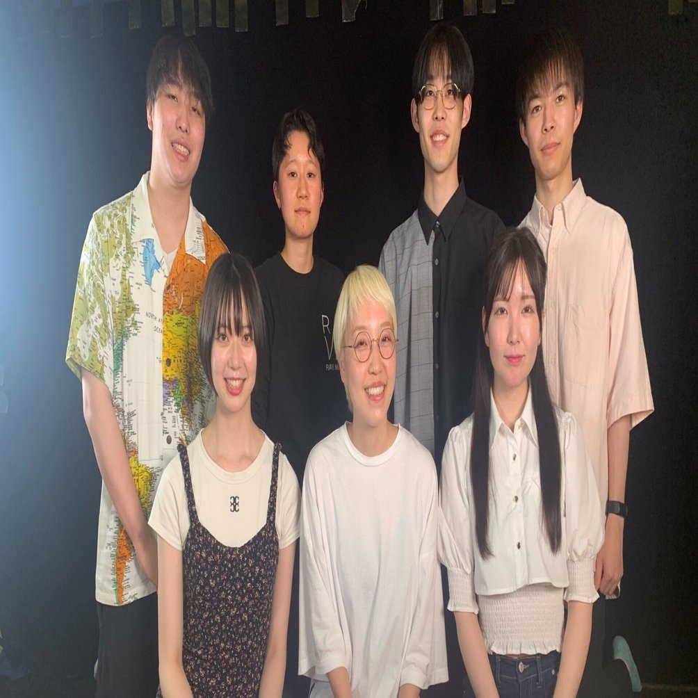 集団　女 