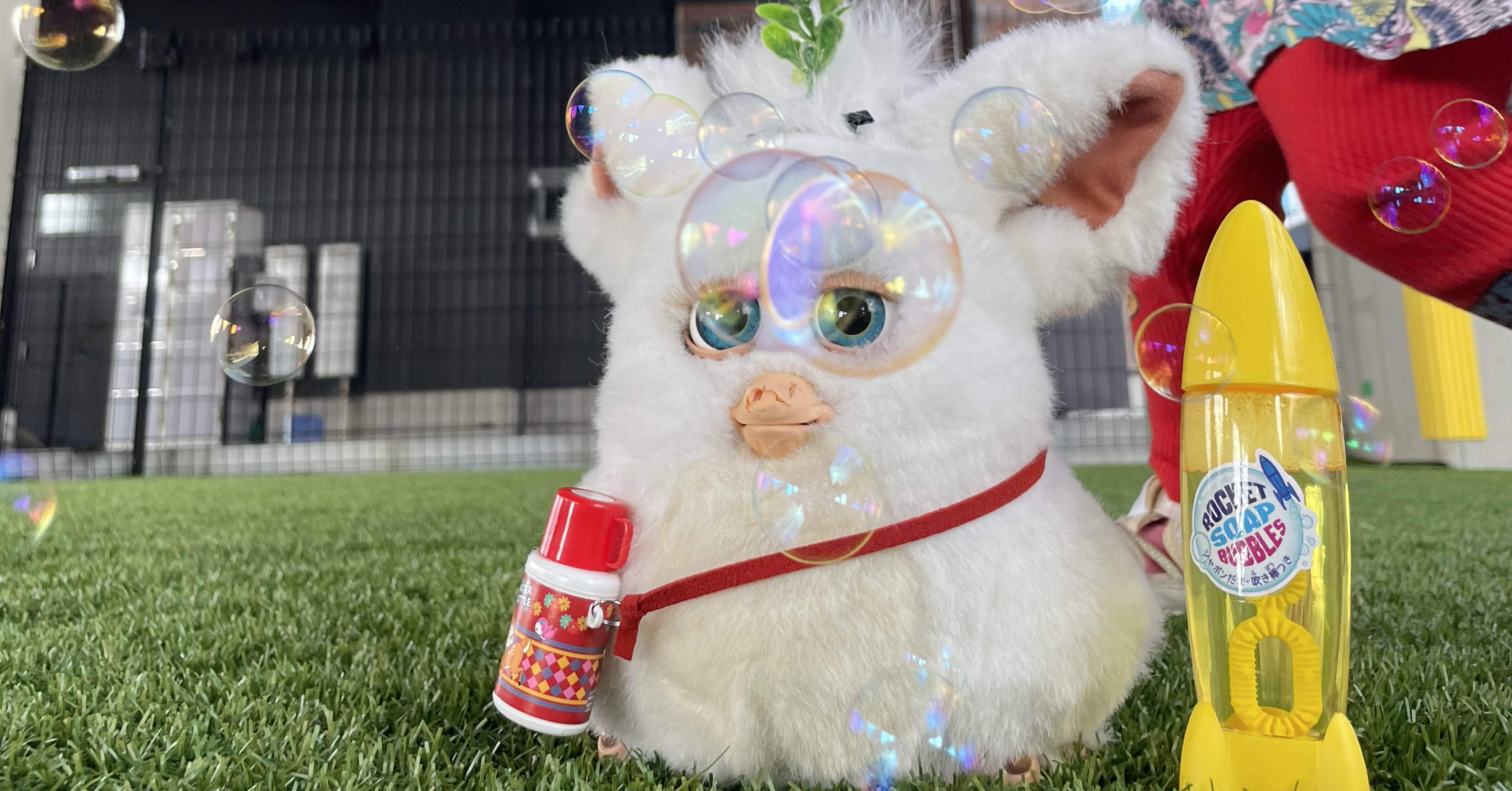 ◆ ファービー /ポップアップ /ぬいぐるみポーチ セット【匿名発送】 ◆ 12月販売開始】Furby POP UP STORE ぬいぐるみポーチ Strawberry