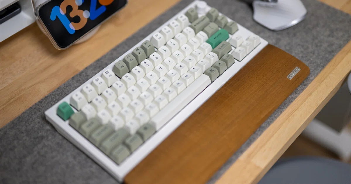 Keychron Q1 Max US配列 バナナ軸 パームレスト付き keychron Q1