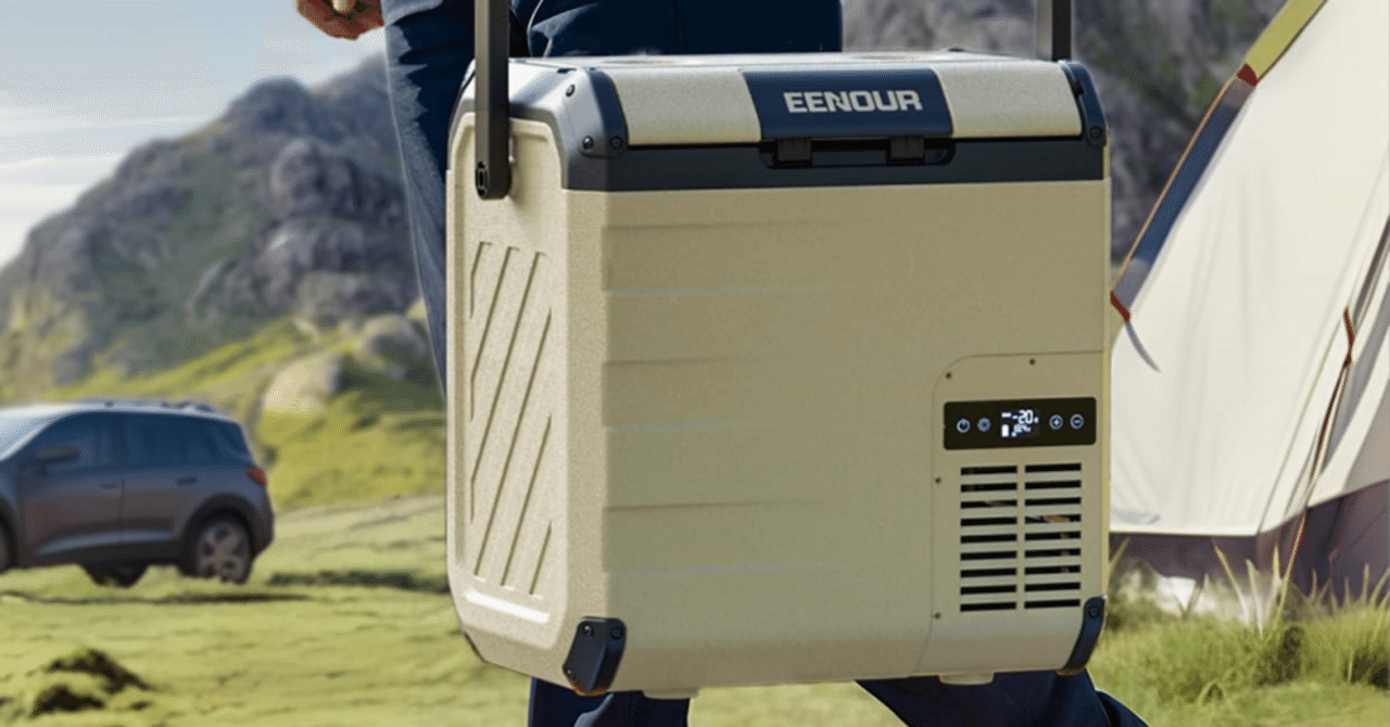 EENOURポータブル冷蔵庫D18が2Lペットも立てて入ってジャストサイズ