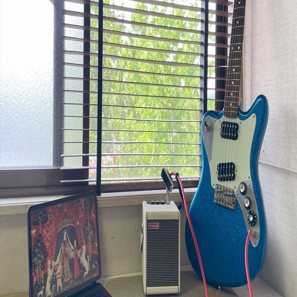 Fender Super-Sonic™｜_Null