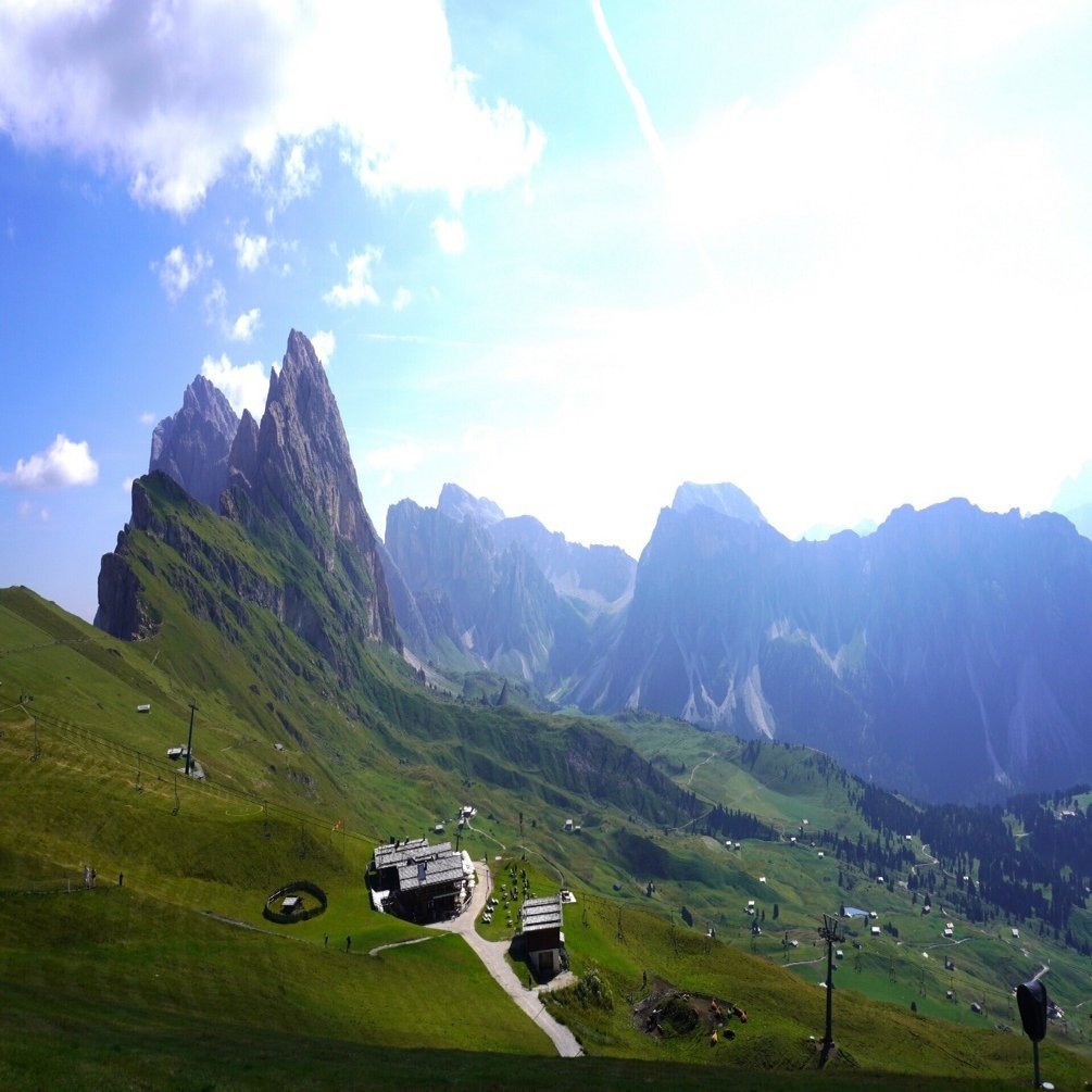 イタリア大好き！③ 圧巻！ドロミテ山塊＆南チロル料理｜食の工房