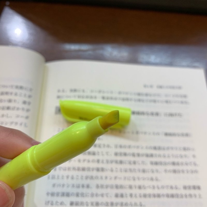蛍光ペンの先の変色の悲しさたるや Textmarker 蛍光ペン研究ユニット Note