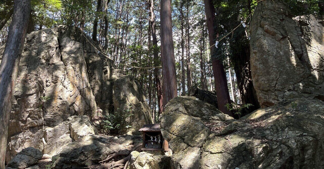紀行文】大地を貫く巨岩に畏れを抱く 祈りの場所 浜松 天白磐座