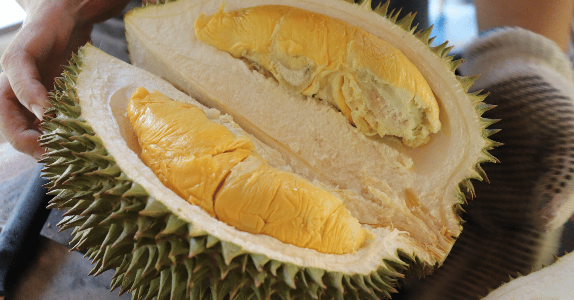 ベトナム冷凍ドリアン（ムサンキング ）ドリアン10パック（400ｇ*10）お得 ベトナム冷凍ドリアン（ムサンキング ）ドリアン10パック（400g