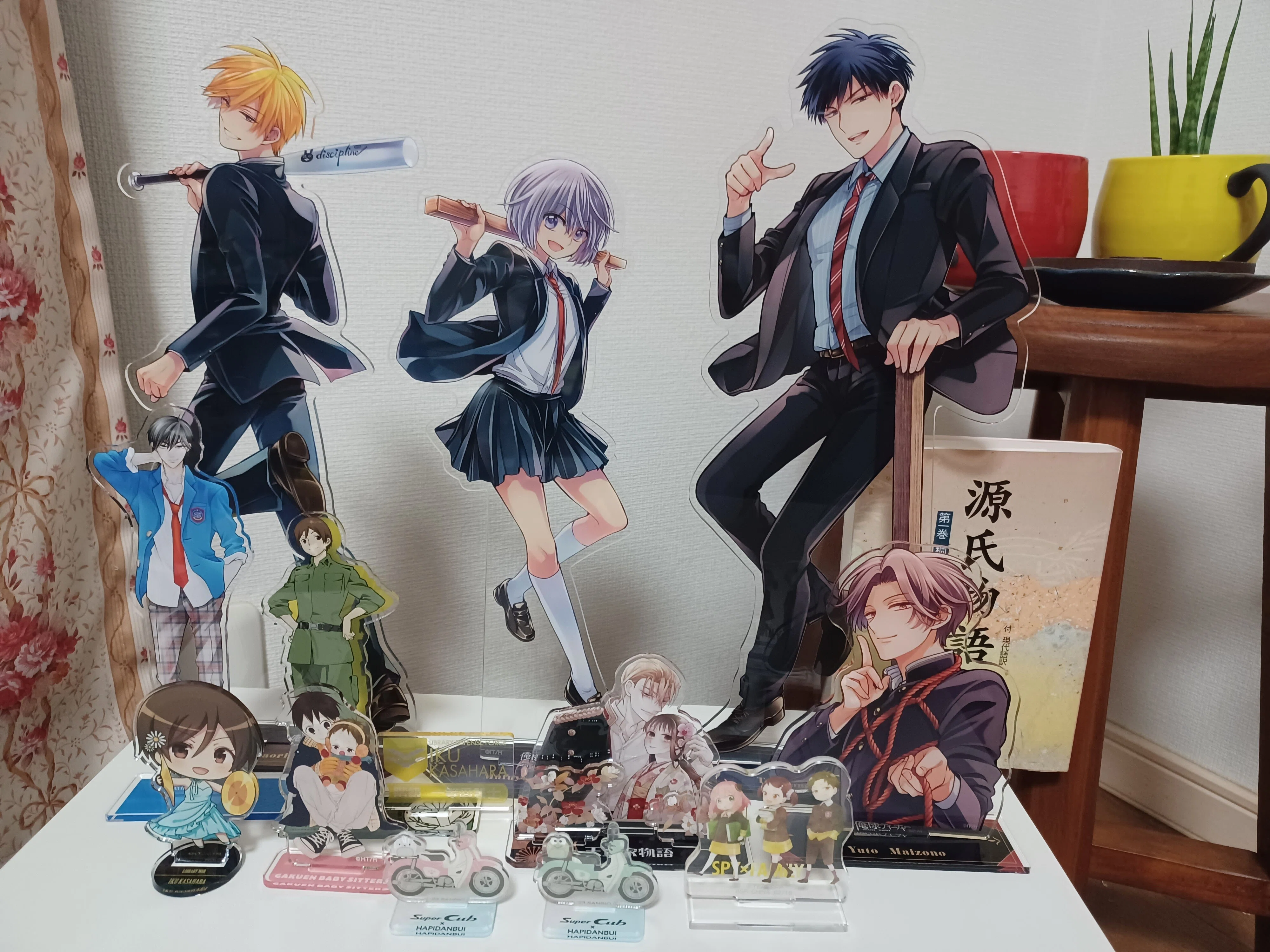 漫福ガチャの俺様ティーチャーのアクスタ届いたヽ(・∀・)ノ 漫福ガチャの俺様ティーチャーのアクスタ届いたヽ(・∀・)ノ
