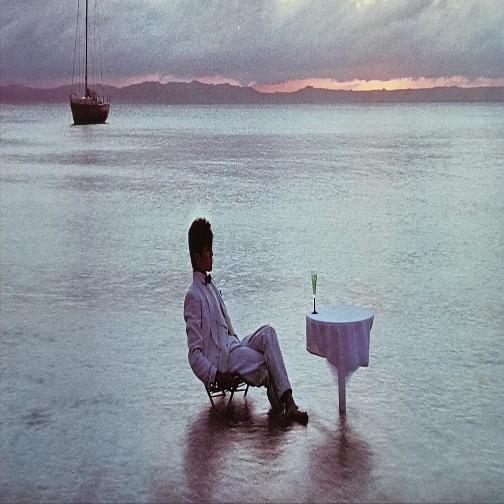 LA VIE EN ROSE】(1984)吉川晃司 ソリッドなロック色を含んだ意欲的な