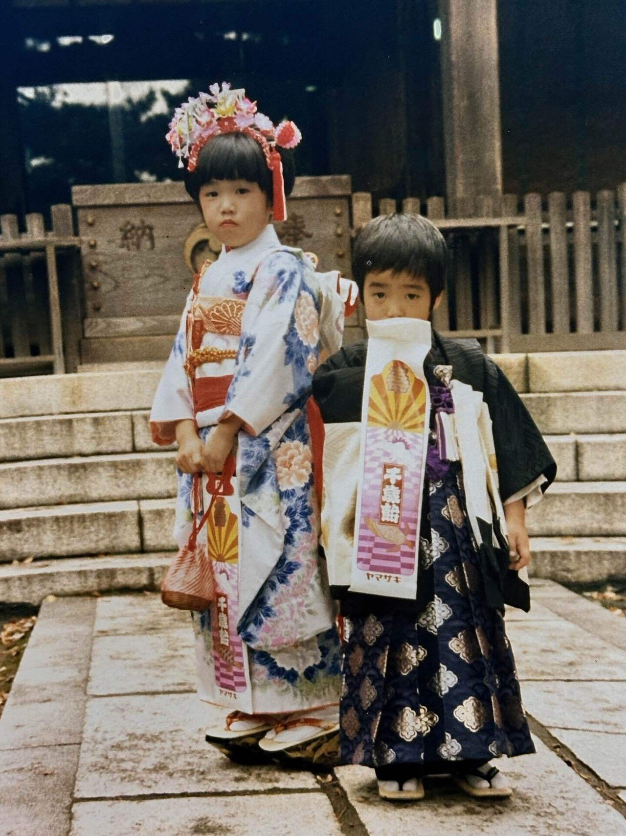 パリコレとBJ？｜そら翔ぶ青い髪の美容師 渡辺そら