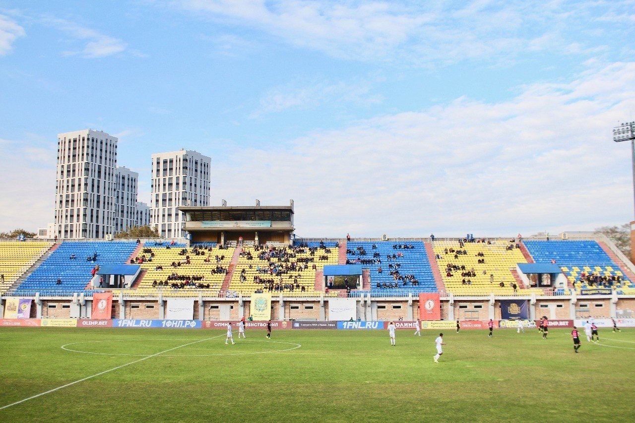 3泊ウラジオストク 地元の人との応援も楽しい 現地サッカーの観戦方法 およう Note 3泊ウラジオストク 地元の人との応援も楽しい 現地サッカーの観戦方法 およう Note