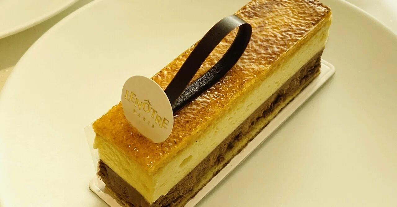 信じられないくらいの軽やかさ♪バニラとチョコのムースケーキ｜Tamara