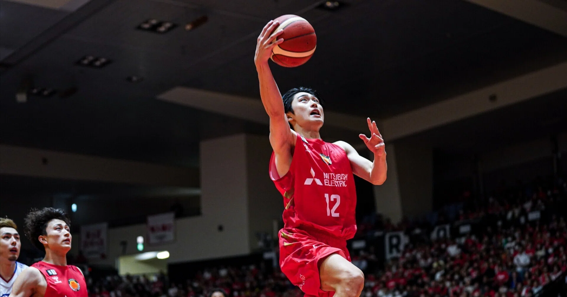 名古屋ダイヤモンドドルフィンズ中東選手が、バスケットボール愛 名古屋ダイヤモンドドルフィンズ中東選手が、バスケットボール愛