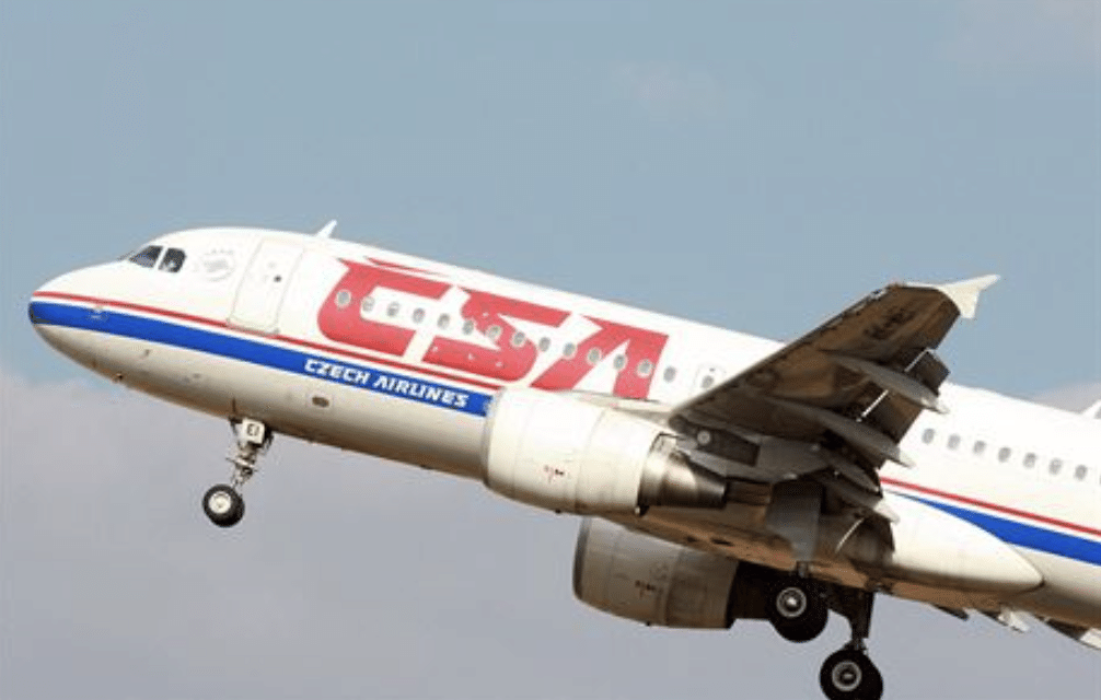 チェコ航空 Aviationtag A319-100 赤色 チェコ航空 Aviationtag A319-100 赤色 - メルカリ