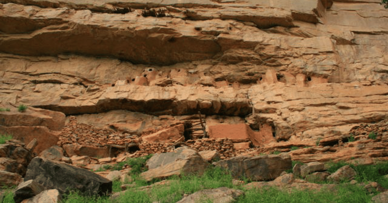 ドゴン族の土地バンディアガラ｜辺境