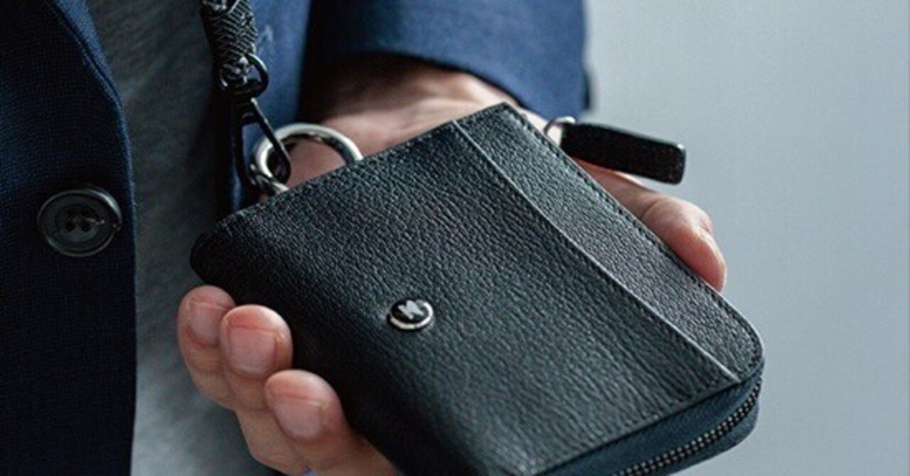 南フランスで作られた世界最高品質のゴートレザーを使用。カード、紙幣