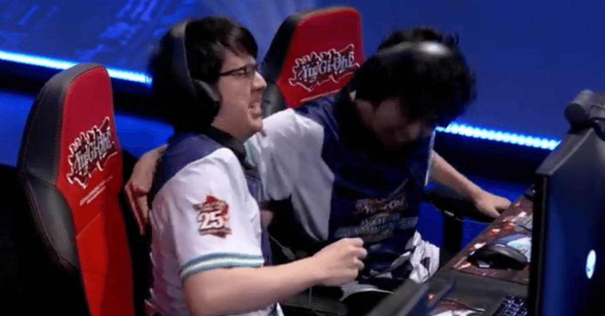 WCS 2024 遊戯王世界大会 青眼 プレイマット