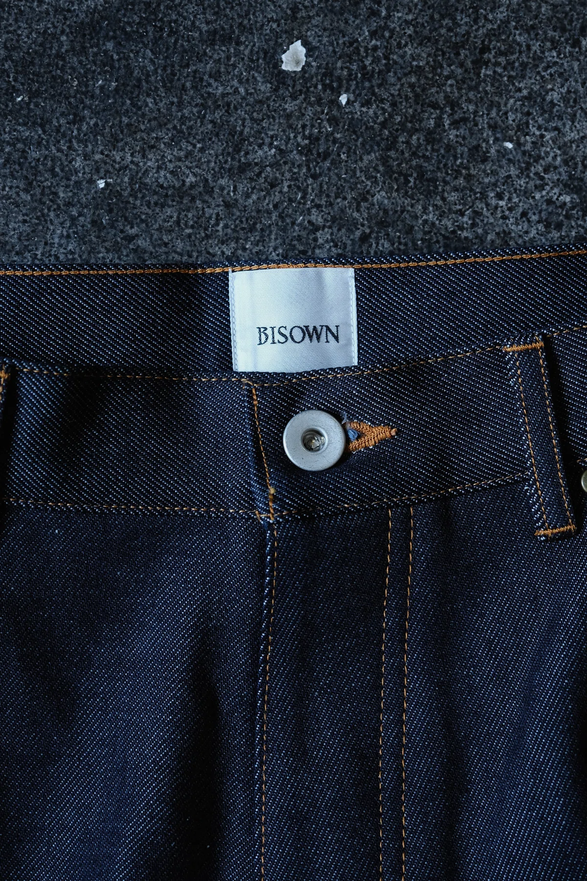k*k様 BISOWN denim breach サイズ4 力強く、美しい①｜y_s_k117