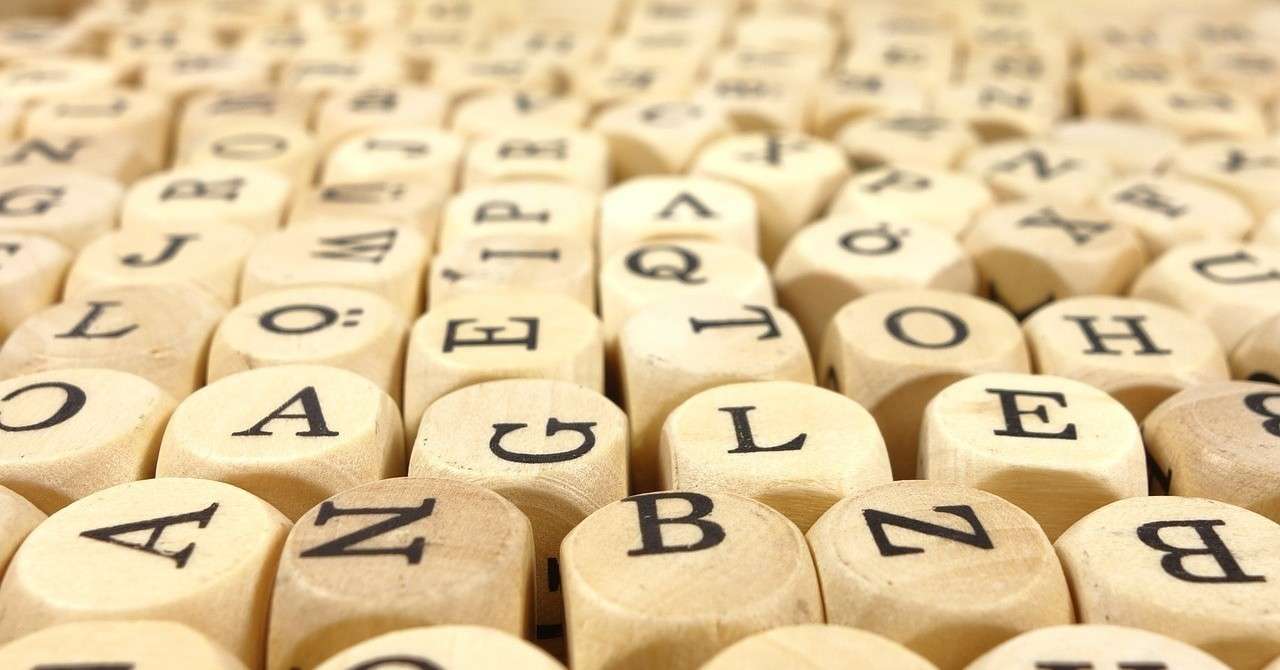 欧文 姓 名 順の 姓の大文字表記は再検討すべき 佐藤好彦 Yoshihiko Note