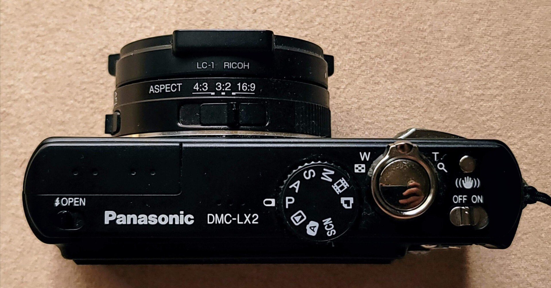 私には刺さったコンデジ LUMIX LX2｜furukuma