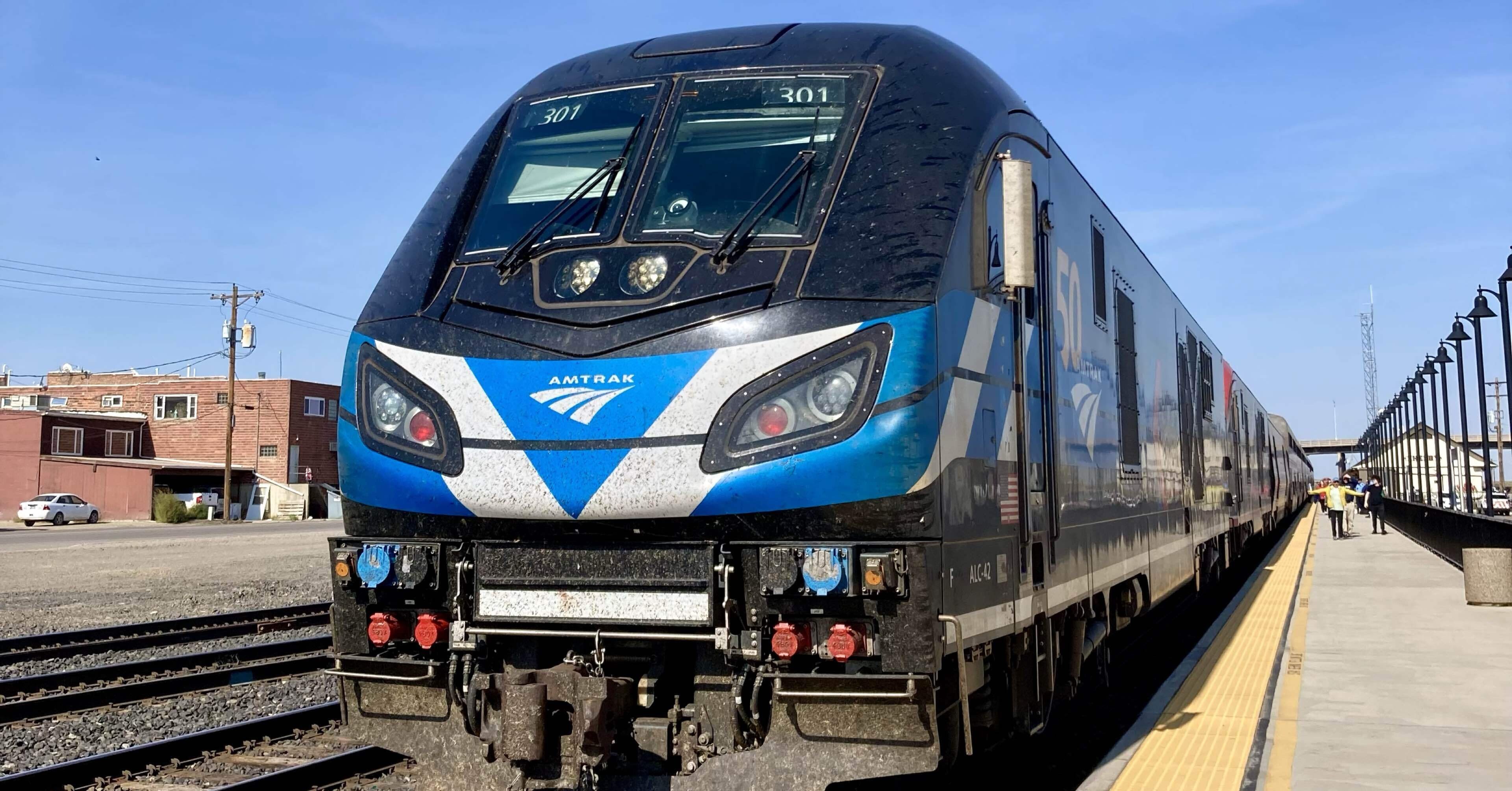 Amtrakで大陸横断。50時間寝台列車の旅｜umor!