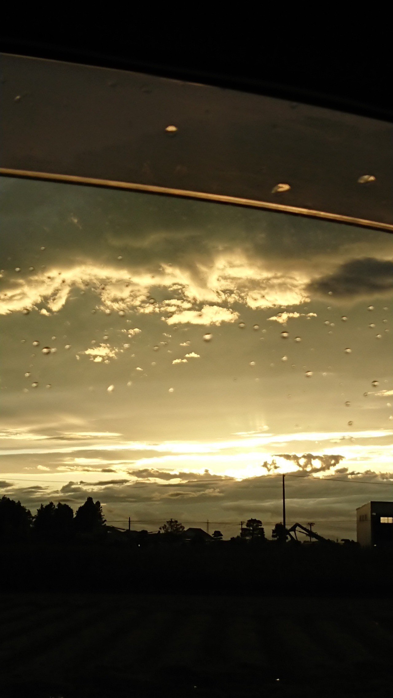 虹の反対側で存在感を放つ人間hyde １ 宙の音 Note