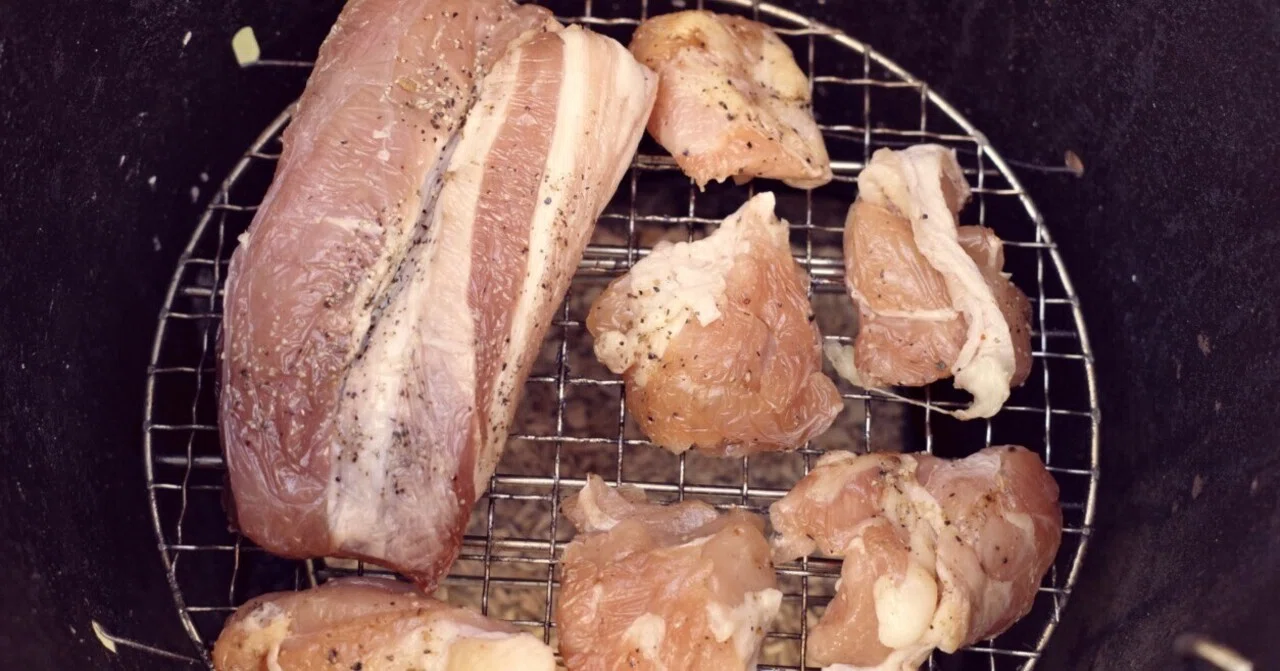Field testing with the GR III for smoking food｜Noki