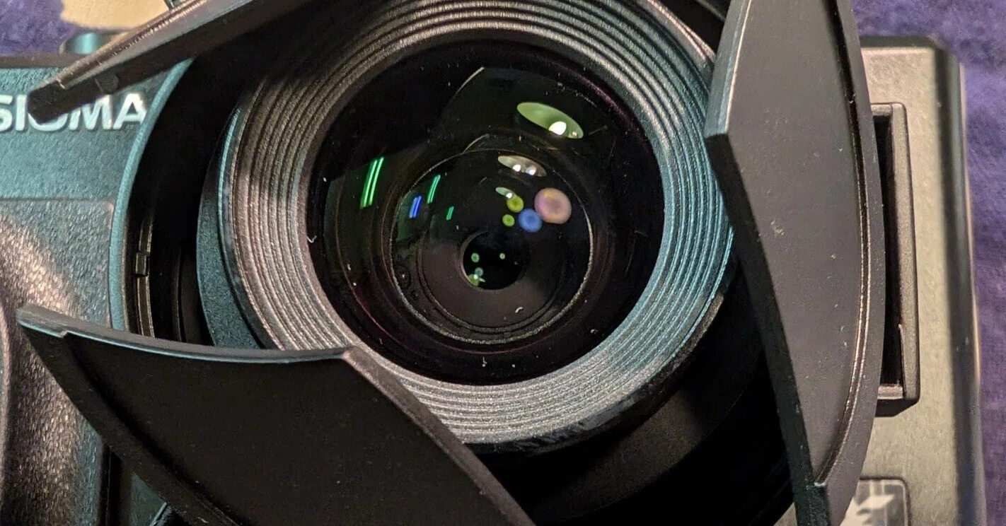 君はコンデジなのだよ!蓋は自動でしょ?!❨DP1-X編❩|傳次郎 君はコンデジなのだよ!蓋は自動でしょ?!❨DP1-X編❩|傳次郎