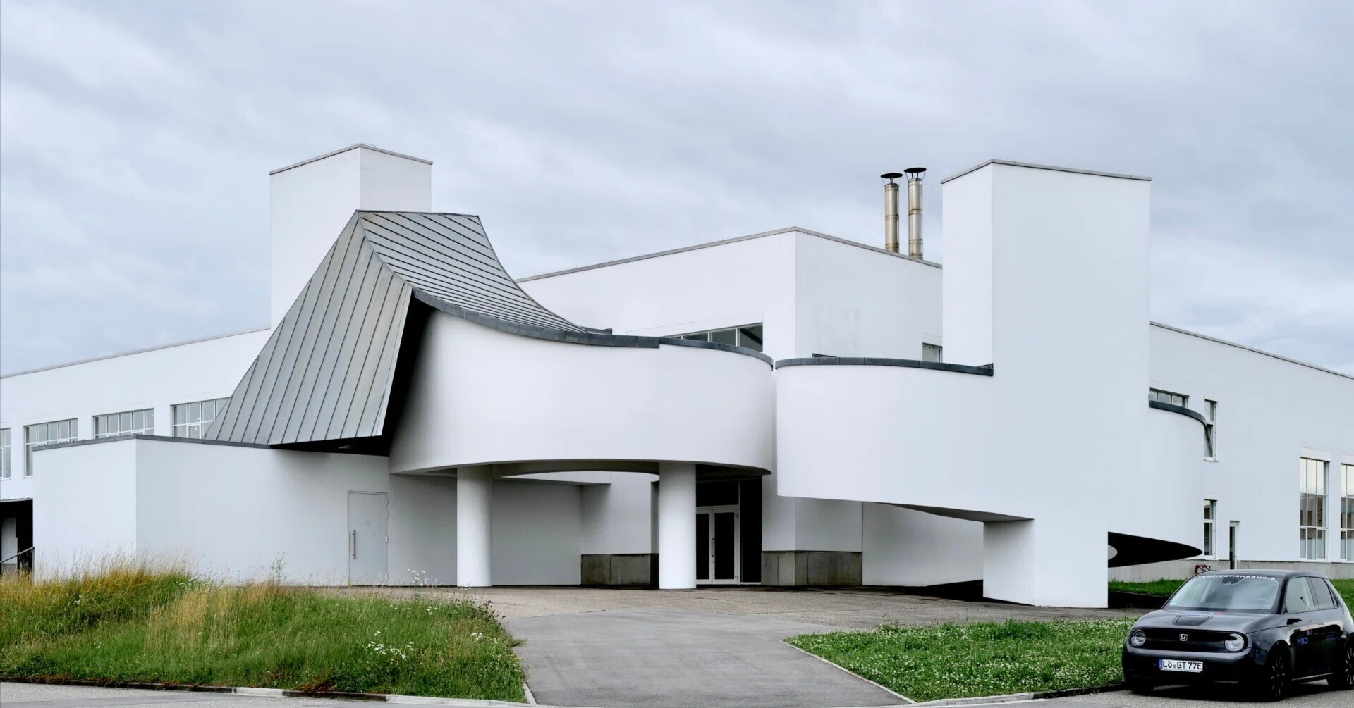 THE VITRA CAMPUS 建築デザイン rectangle_large_type_2_95eb9d7