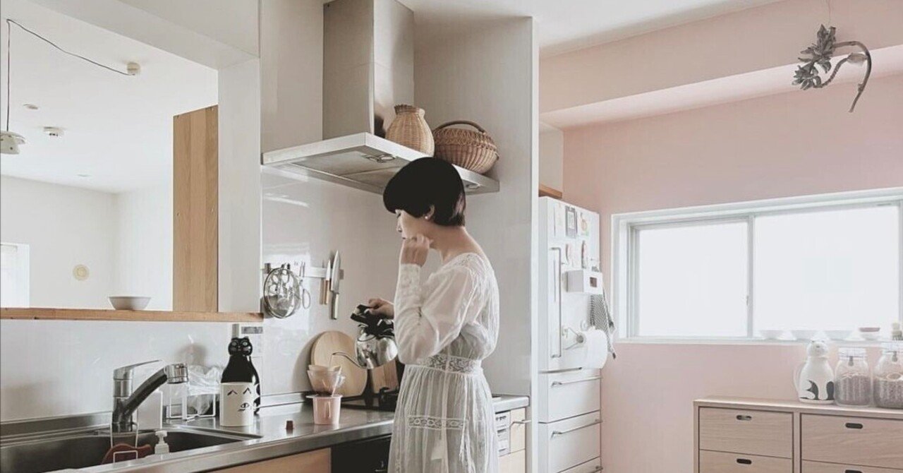 無印良品アイテムを多用したキッチン収納｜hikaru miyakawa