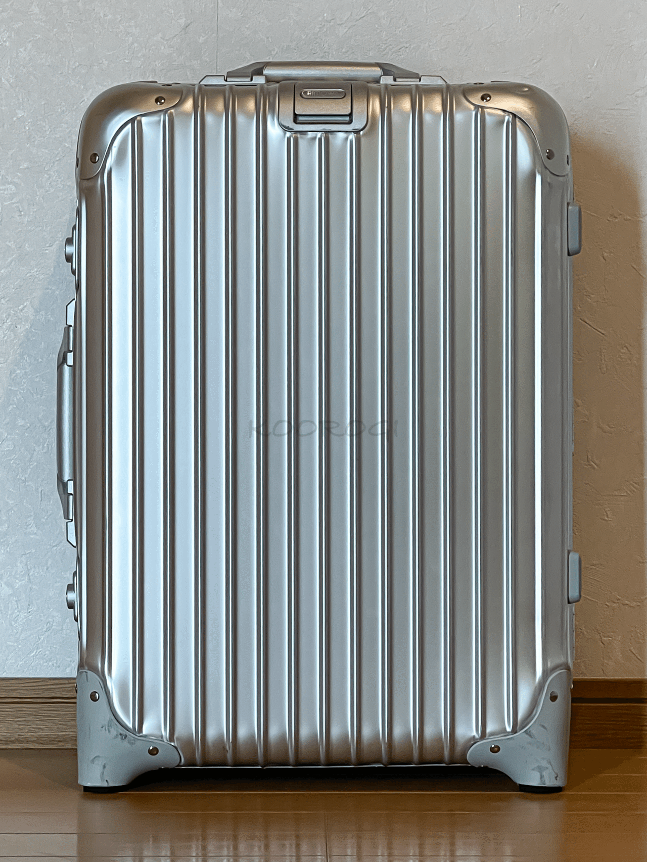 RIMOWA(リモワ) TOPAS 32L 920.52 レビュー｜蟋蟀