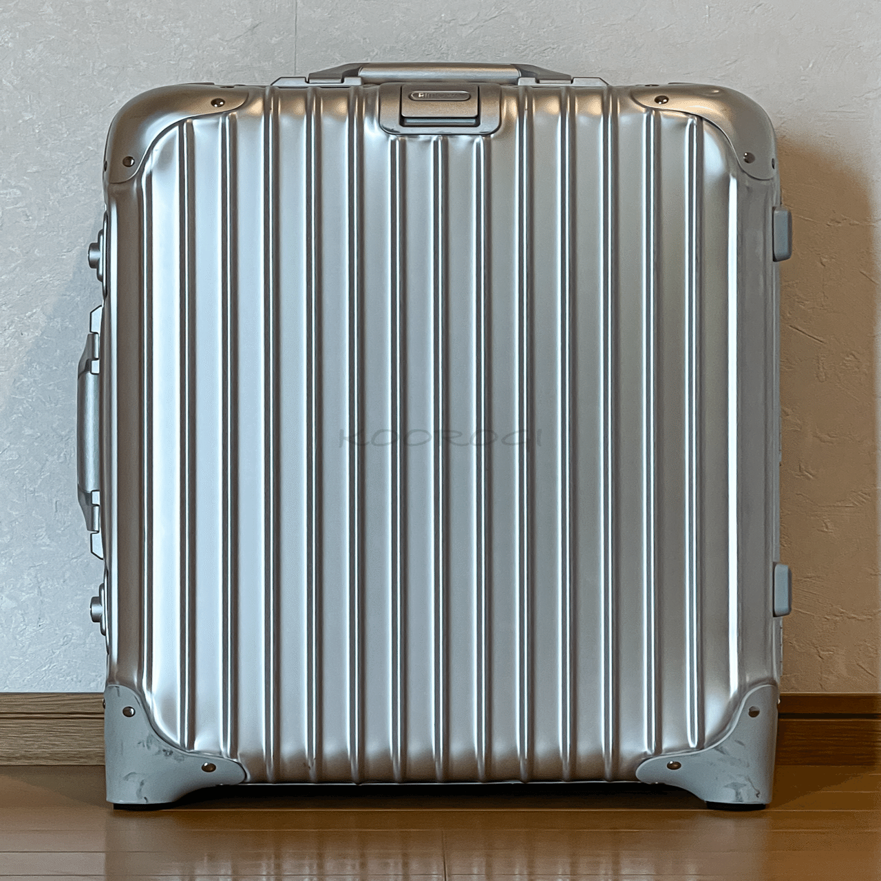 RIMOWA(リモワ) TOPAS 32L 920.52 レビュー｜蟋蟀