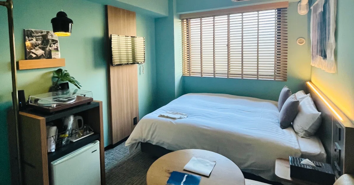 2024.09 レコードとアイスクリーム・HOTEL SHE, KYOTO｜tama