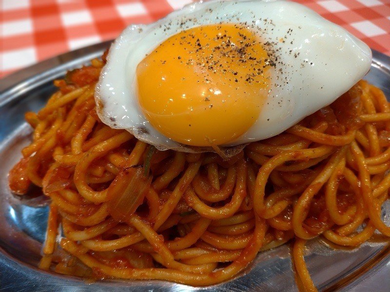 難波駅近く 日本橋オタロード沿いにできた スパゲッティのパンチョ でお昼ご飯 ナポリタンを食べてきましたが 大盛り無料でメガ600gをチョイス 昔ながらの味付けで美味しくお腹が満たされました Ht まるぞう Note 難波駅近く 日本橋オタロード沿いにできた スパゲッティのパンチョ でお昼ご飯 ナポリタンを食べてきましたが 大盛り無料でメガ600gをチョイス 昔ながらの味付けで美味しくお腹が満たされました Ht まるぞう Note
