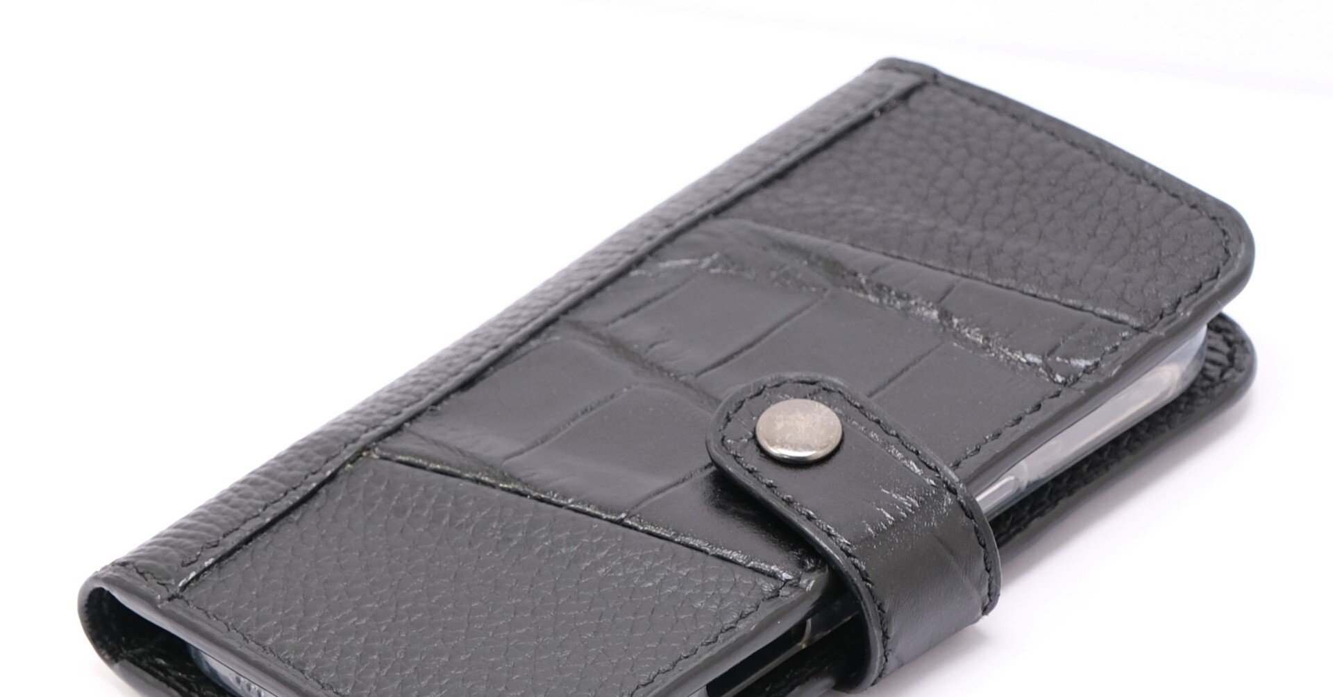 レザークラフト作品363～iPhone16Proケース【割り伏せ縫い・ブラック