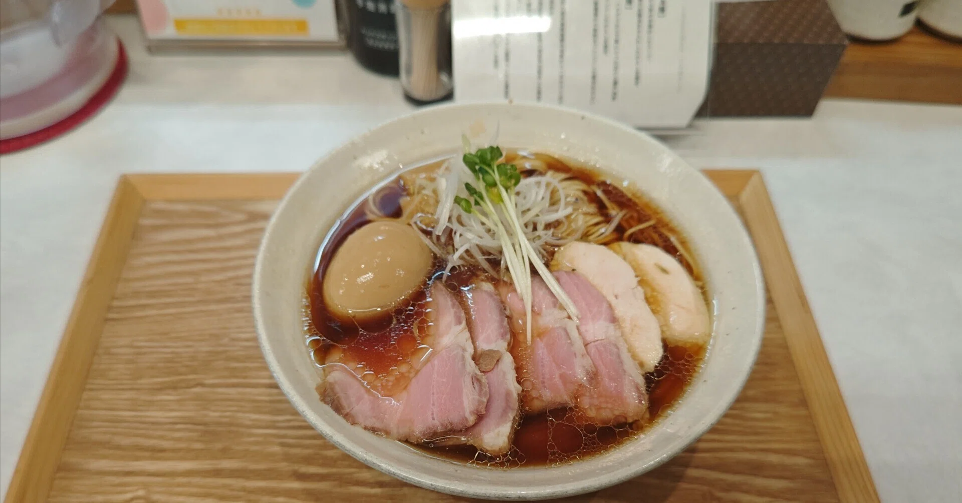 中央林間、お洒落なRAMEN TSUKEMEN YAMATOの醤油ラーメン｜代筆屋 やまだ