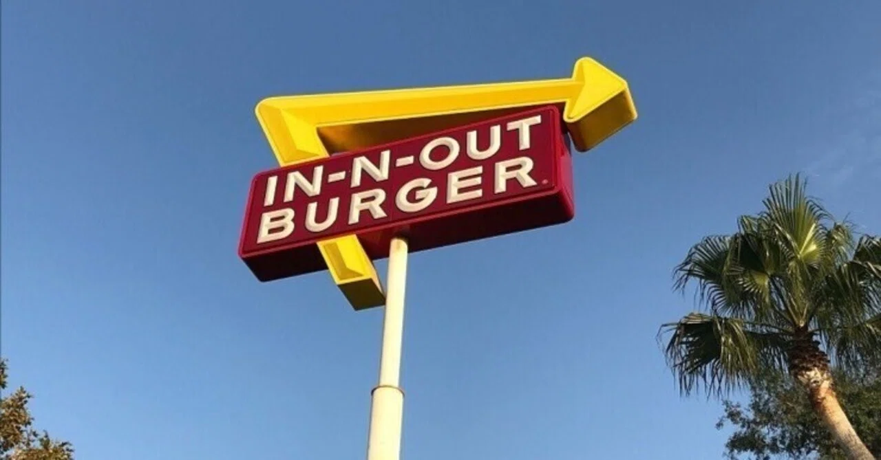In-N-Out｜D. Silverling