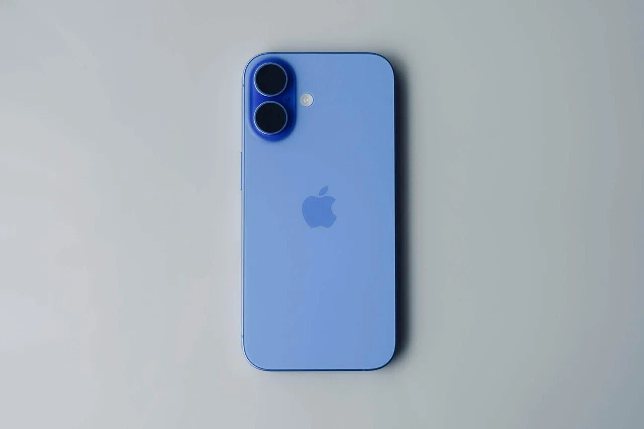 iPhone 16：色で選んだ2024年｜リュウイチロウ