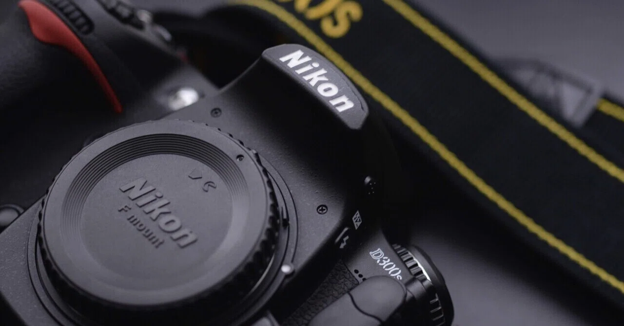 Nikon D300S｜硝子窓
