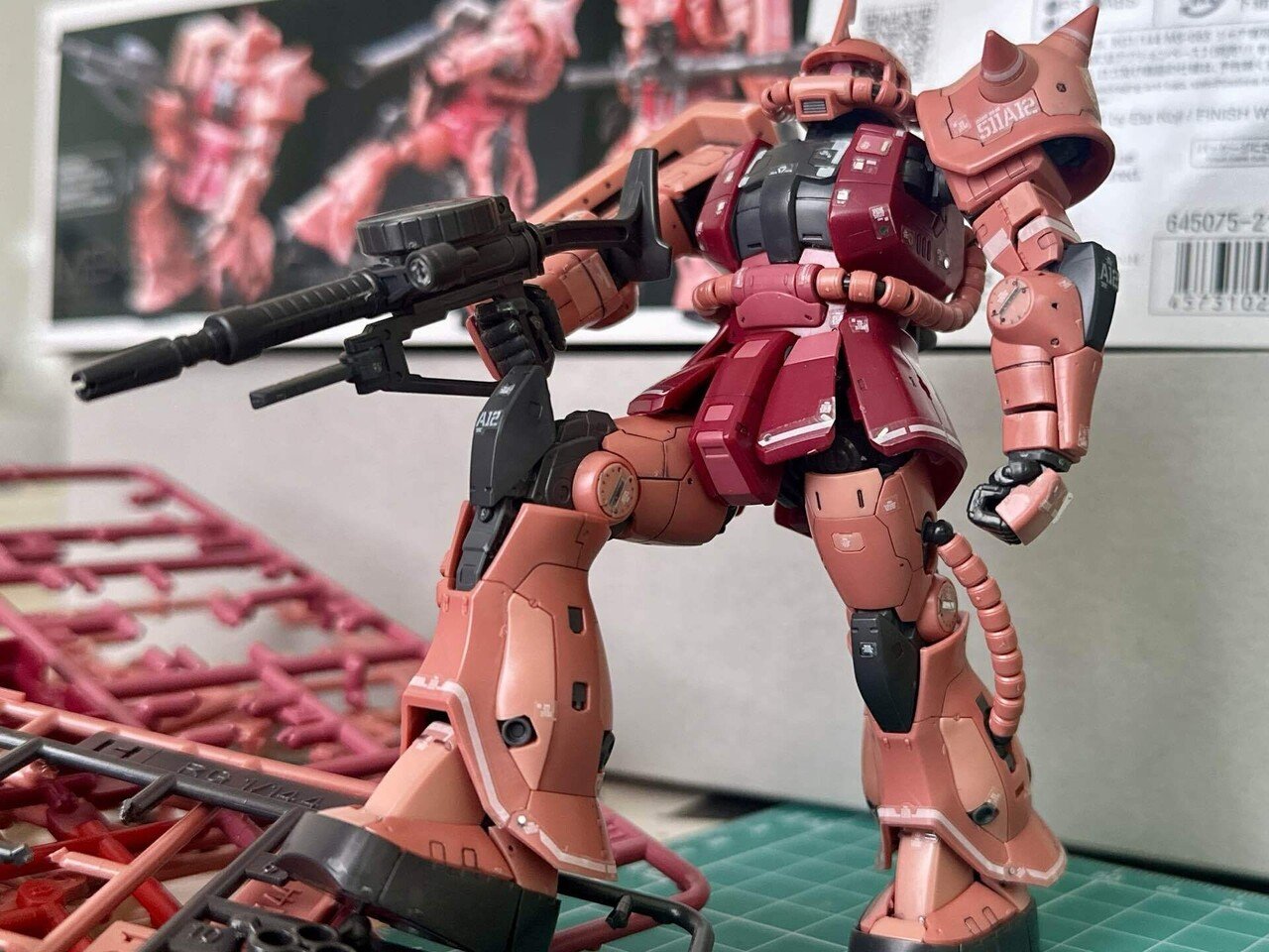 ガンプラ製造記〜シャア専用ザク〜｜上総。