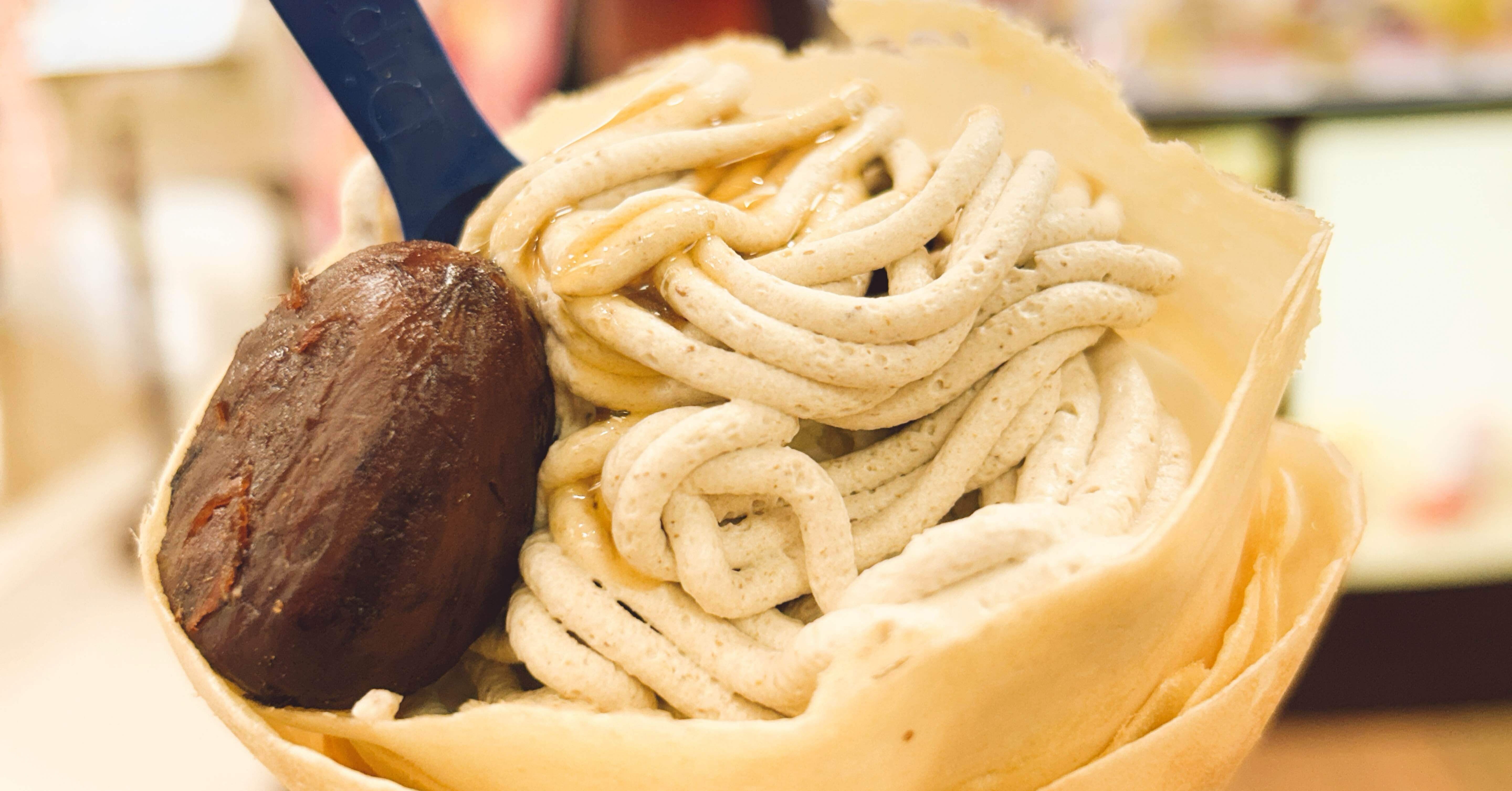 池袋で、チョコミントのパフェとか、モンブランのクレープとか