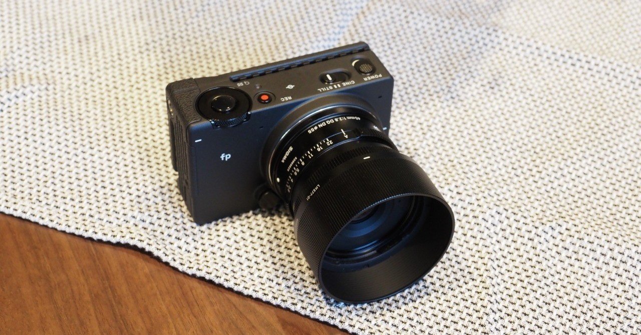 【極美品】SIGMA fp Sigma FP 24.6MP Body Only Mirrorless Camera - Black for sale