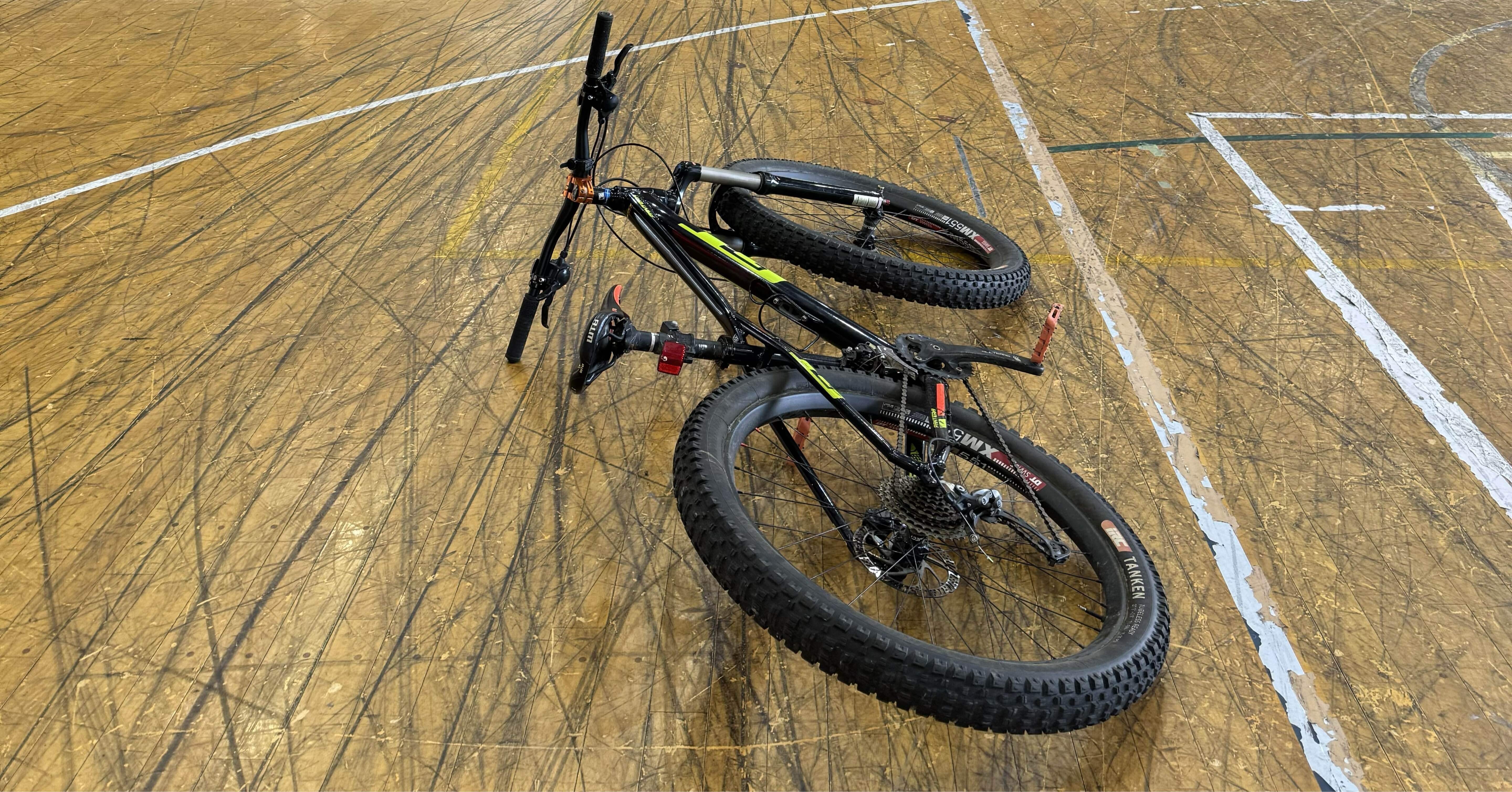 d325aac8a30bbb0a7535f8b538e882