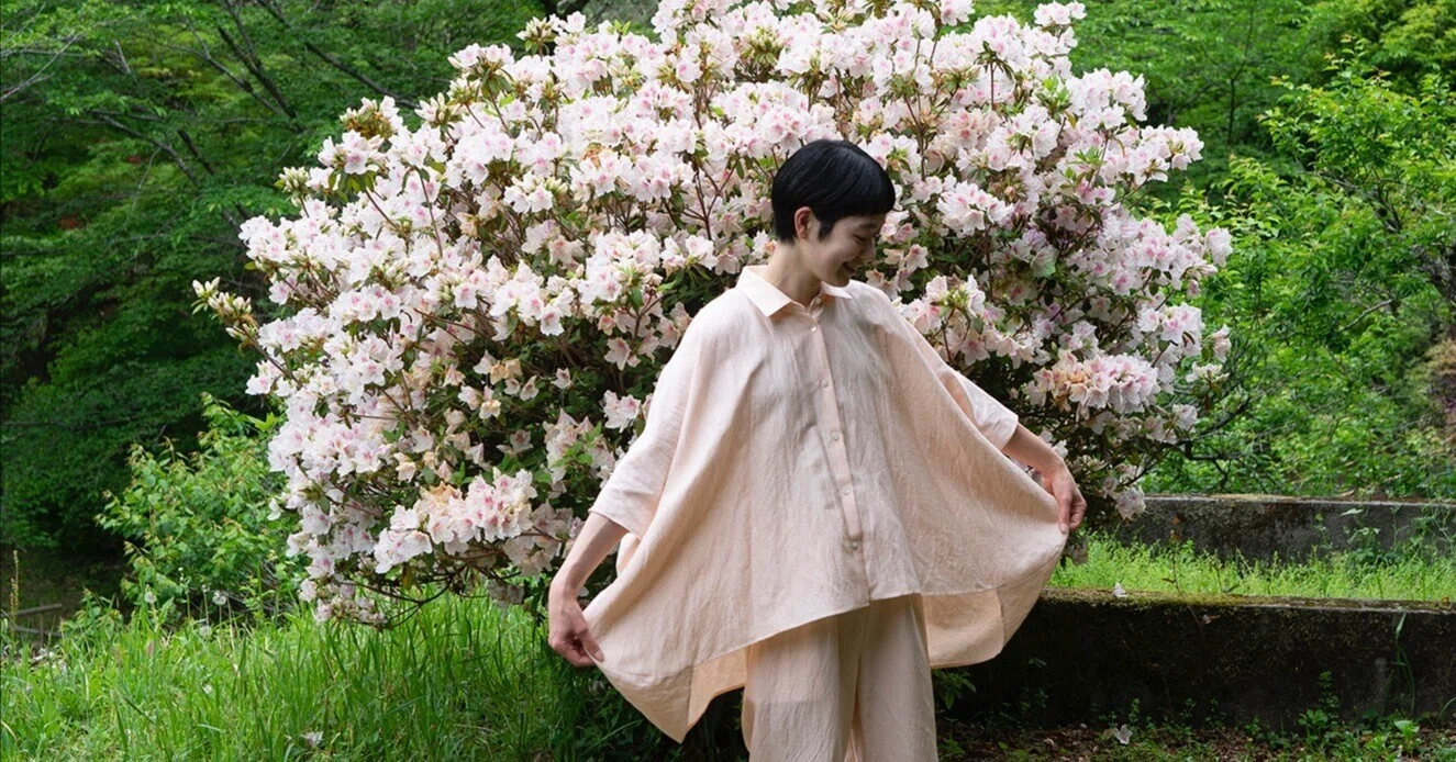 門井里緒さんデザインのシルクリネンシャツとチュニックのご紹介｜SILKKI