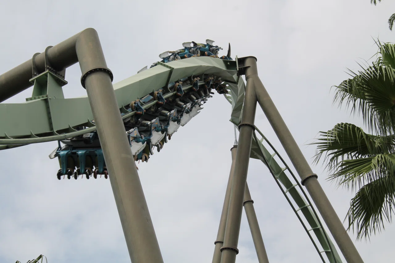 USJ] The Flying Dinosaur @ Ride Report｜絶叫ぶらり旅@ゆ-き/U.227