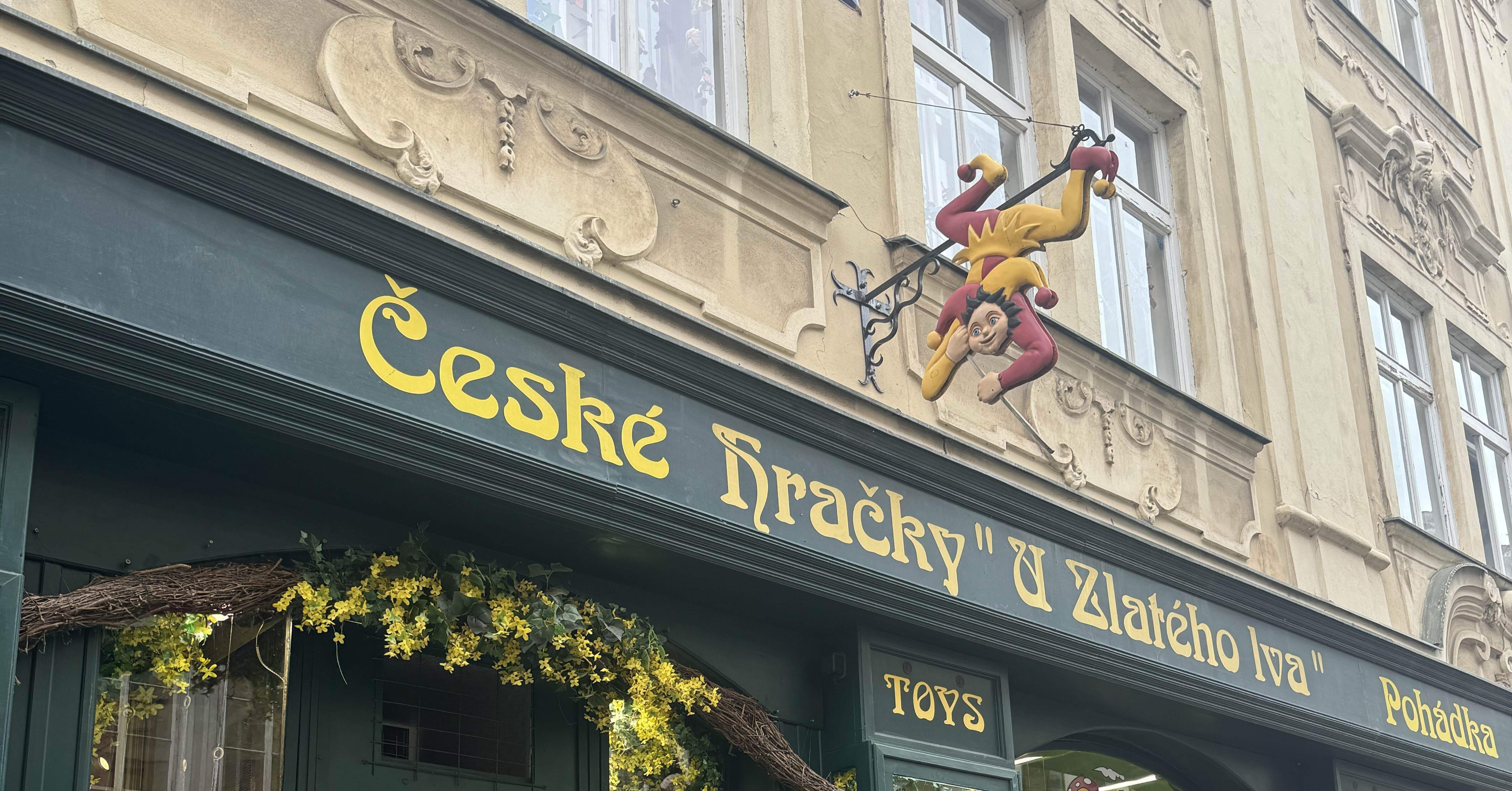 チェコひとり旅🇨🇿6 おもちゃ屋さんハシゴから伝統菓子パンでひと