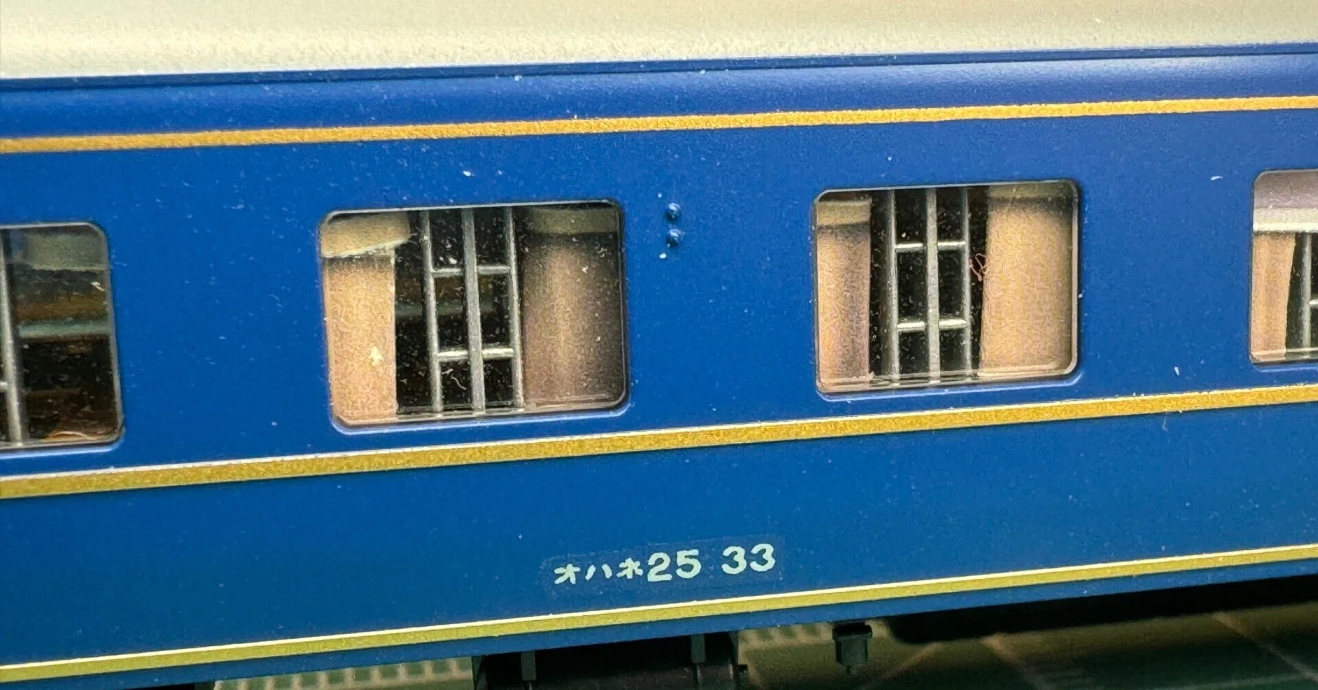 3015C 北斗星 開放B寝台「オハネ25-0、100（北）」カーテンパーツ取付