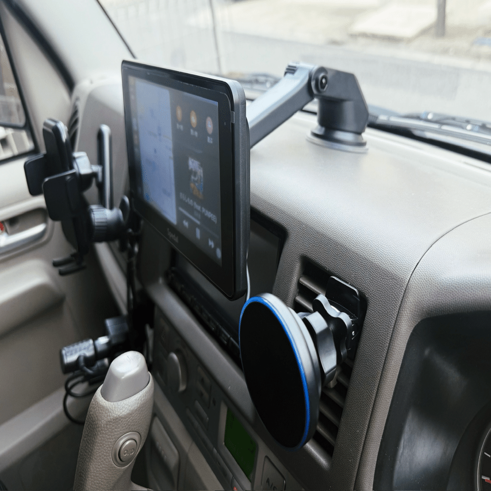 車用のCarPlayモニタを購入した（Spedal 797L）｜Takashi Nishimura