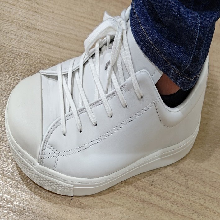 本革、白靴の新定番 [コンバース] スニーカー ALL STAR COUPE