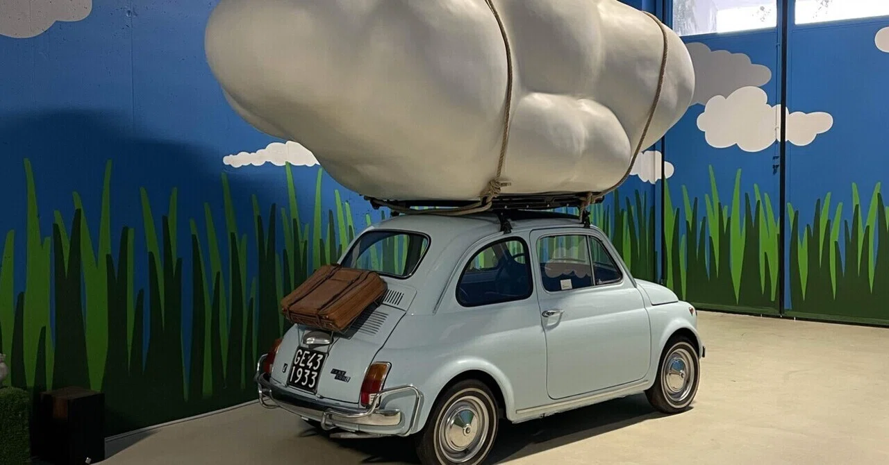 ブルネロ・クチネリはソロメオのビッグベンチ設置案に賛意を表しないの 