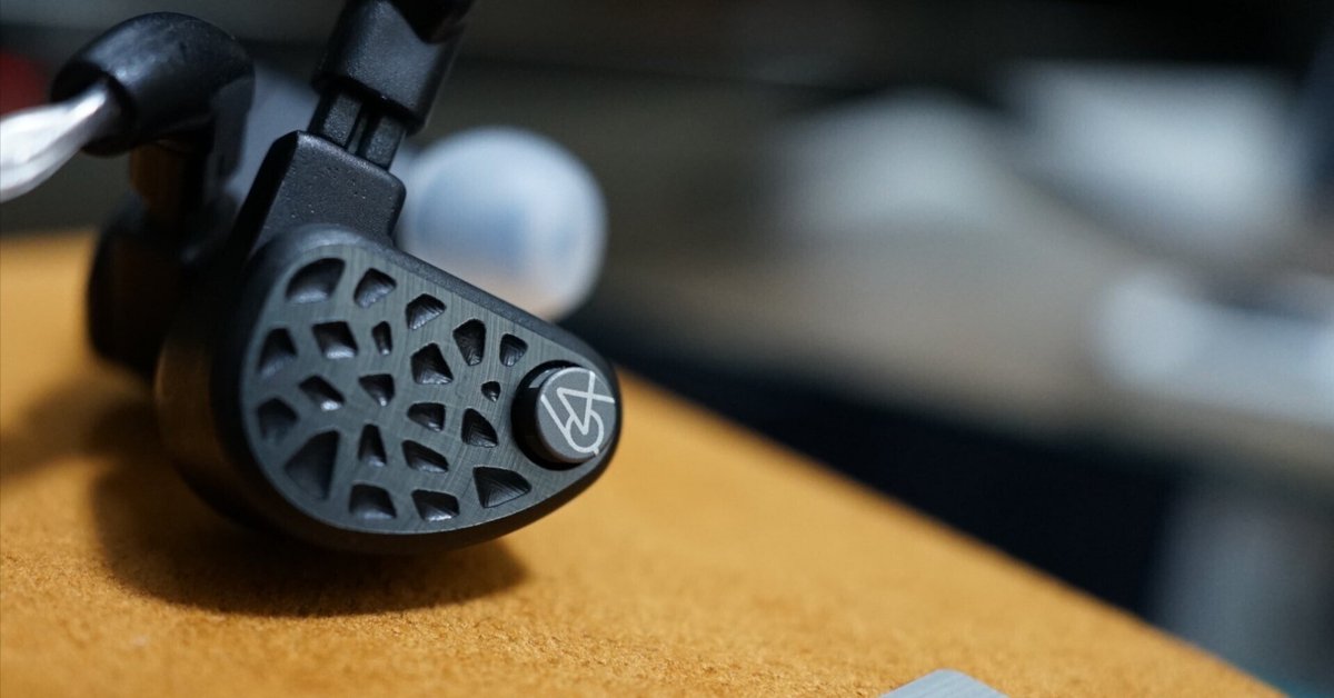 64audio U18s イヤホン U18s IEMs | The world's most technically advanced 18-driver