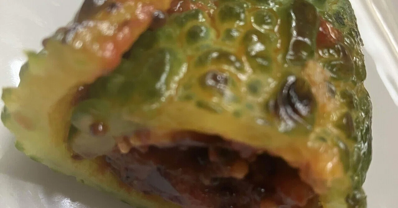 インドの丸ごと苦瓜料理「バルワカレラ（Bharwa Karela）」Bharwa 